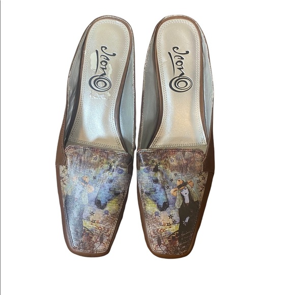 J con Women's Artistic Brown Mules - Picture 1 of 5